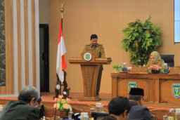 Retribusi Daerah Turun, Wali Kota Madiun Beri Penjelasan ke DPRD