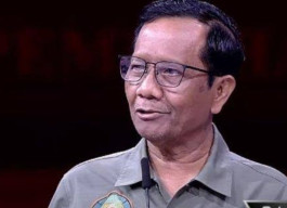 Mahfud MD Makin Fight ke Jokowi, Jerry Massie: Kalau Gentleman Mundur Saja!