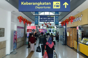 Stasiun Wilayah Daop 8 Surabaya Bernuansa China