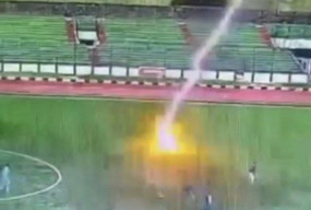Main Bola di Stadion Siliwangi Kota Bandung, Pria Ini Meninggal Disambar Petir