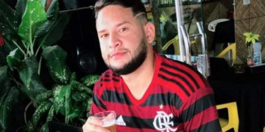 Buru-Buru Turun, Kaki Luiz Henrique Nyaris Putus Digencet Kapal Feri