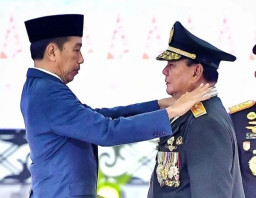 Kenaikan Pangkat Bintang Kehormatan untuk Prabowo Dinilai Tak Sah 