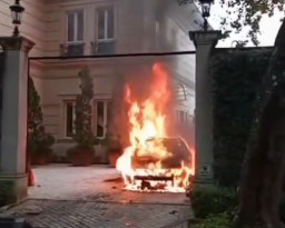 Niatnya Menyandera, Perampok Tewas Ditembak Polisi, Satunya lagi Terbakar Dalam Mobil