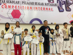 Kadis Disparpora Apresiasi Kejuaraan Taekwondo Antar Pelajar