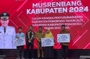 Ribuan Pengurus RW di Ponorogo Dijamin BPJS Ketenagakerjaan Tahun Ini