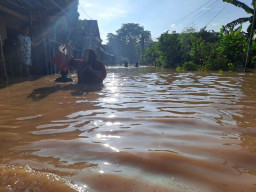 1 Desa di Jombang Diterjang Banjir Satu Meter