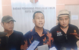 Edy Sucipto Datangi Bawaslu Surabaya Terkait Dugaan Penggelembungan Suara