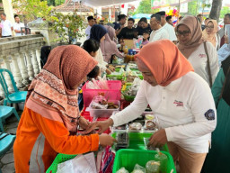 Gerakkan Ekonomi Desa, TP-PKK Ponorogo Gelar Bazar Ramadhan