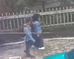 Viral Sepasang Pelajar Berhubungan Suami Istri di Taman