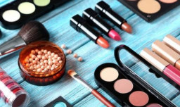 Kosmetik yang Picu Kanker Masih Beredar di Mana-Mana, Begini Cirinya!