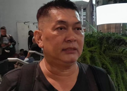 Saat Sakit, Donny Masih Ajak Anak-Anaknya Bercanda