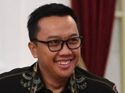 Imam Nahrawi Hirup Udara Bebas 