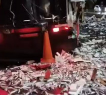 Grand Max Tabrak Truk Parkir, 1 Meninggal