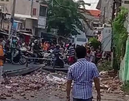 Surabaya Diguncang Gempa, Suramadu Goyang, RS Unair Rusak hingga Parkiran TP Retak