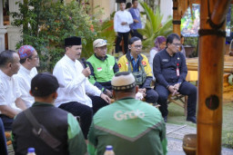 Ajak Buka Bersama Ojol, Wali Kota Madiun Berikan Program Asuransi JKK-JKM