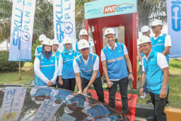 Dirut PLN Lakukan Inspeksi SPKLU Jalur Mudik