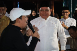 Bupati Kotabaru Datangkan EL Corona untuk Hibur Masyarakat 