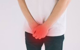 Pria Ini Masukkan Kabel, SIM Card, Karet Gelang hingga Jarum ke Penisnya