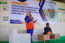 PT. Indocement Tunggal Prakarsa TBk Plant Tarjun Peringati Hari Bumi 2024