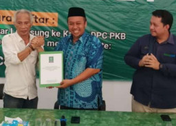 Berebut Rekom PKB, Debby Kurniawan : Kita Sama-Sama Yakin