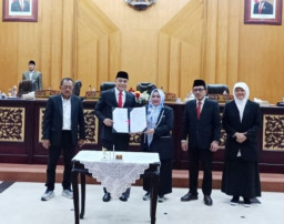 Raperda Percepatan Penanggulangan Kemiskinan Digedok, Begini Reaksi DPRD Surabaya