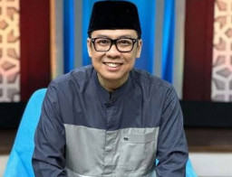 Hilbram Dunar Teriak Kesakitan karena Kanker Usus Besar yang Diidapnya