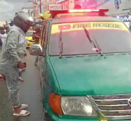 Diduga Korban Kecelakaan, Pria Ini Tewas Tergeletak di Tengah Jalan