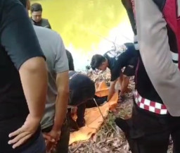 Asyik Memancing, Adul Temukan Mayat Pria Tergeletak di Tepi Danau