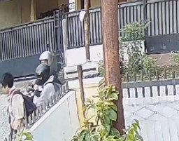 Siswa SMP Jadi Korban Begal HP, Punggung Dibacok Pelaku