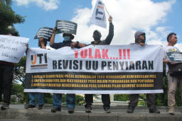 Ancam Kebebasan Pers, IJTI Surabaya Tolak Pasal-Pasal Bermasalah RUU Penyiaran