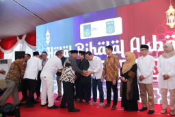 Wali Kota Eri Bertekad Gunakan Teknologi Ciptaan ITS untuk Sejahterakan Warga Surabaya