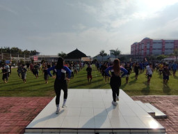 Jajaran Petugas Senam Sehat bersama Warga Binaan