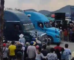 Balapan Truk Trailer Berujung Petaka, 3 Orang Tewas