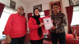 Ogah Ketinggalan, Inda Raya Borong Formulir Pilkada ke PDIP Kota Madiun