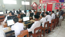 Ratusan Calon Panwascam di Lamongan Ikut Tes Tulis