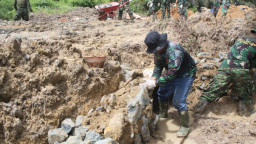 Satgas TMMD ke 120 Kodim 1022/Tanah Bumbu  Genjot Penyelesaian Pembangunan Gorong-Gorong