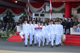 Jadi Inspektur Upacara Harkitnas 2024, Wawali: Kita Harus Berkompromi dengan Perkembangan Teknologi