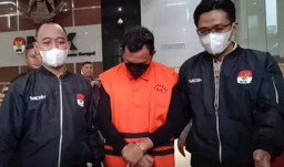 Pakai Rompi Oranye dan Diborgol, Bupati Sidoarjo Gus Muhdlor Resmi Ditahan KPK