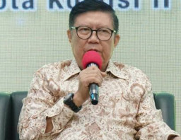 Anggota DPR dari Golkar, Tuding Anggota KPU Hidup Foya-foya, Suka Dugem hingga Sewa Jet Pribadi