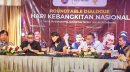 Hasto Puji Rocky Gerung soal 'Bajingan Tolol' dan Ajak Jumhur-Syahganda Jadi Kader PDIP