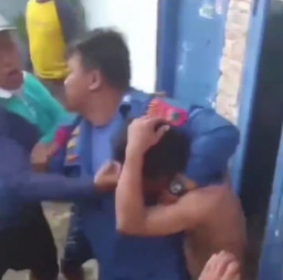 Dua Jambret Diselamatkan Petugas Polairud dari Amukan Warga