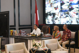 Berikan Pengarahan ASN, Wali Kota Eri Cahyadi Pastikan Gaji ke-13 dan 14 Cair 100 Persen