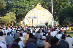 Salat Iduladha 1445 H di Taman Surya, Wali Kota Eri: Momentum Tingkatkan Jiwa Sosial