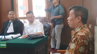 Diduga Palsukan Gelar Akademik, Pengacara Robert Simangungsong Diadili