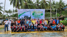 Dinas Lingkungan Hidup Kotabaru Tanam 10 Ribu Mangrove