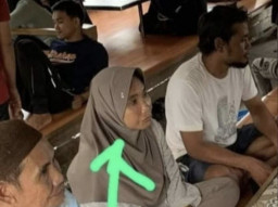 Semalaman Tak Pulang, Istri Ditemukan Suami Dalam Perut Ular Piton