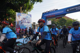 Tingkatkan Pariwisata Ribuan Peserta Balap Tour de Panderman 2024 Memasuki Kota Batu