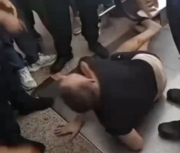 Rampas Truk dan Tabrak Banyak Pengendara, Bule Dihajar Massa di Badung, Bali