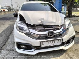 Kecelakaan Beruntun di Jombang, Libatkan 5 Kendaraan