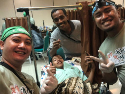 Ratusan Anak Ikut Khitan Masal di Kantor PT Pegadaian Kanwil XII Surabaya